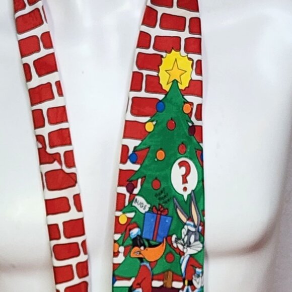 Looney Tunes Mania Red and Green Fireplace Holiday Character Vintage Poly Tie - Picture 2 of 16